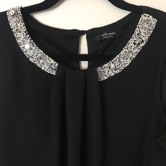5/$25 Brody Miles Sleeveless embellished S - Picture 2 of 6